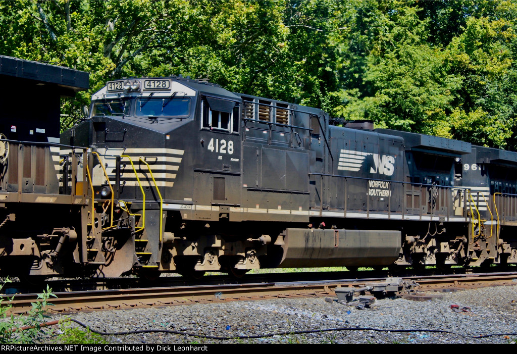 NS 4128